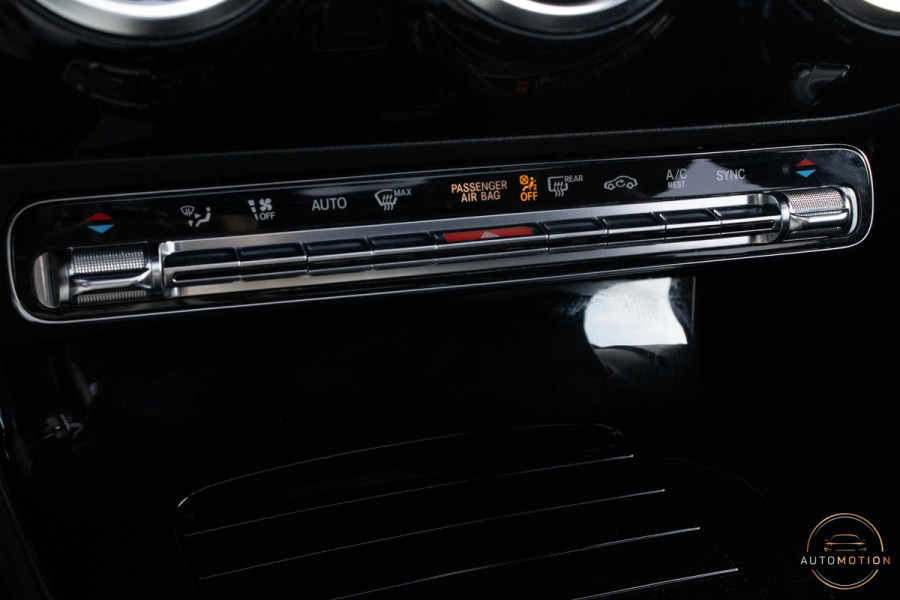 Mercedes-Benz A-Klasse 200 Business Solution AMG PANO CAMERA ACC BURMESTER MEMORY STOELVERWARMING