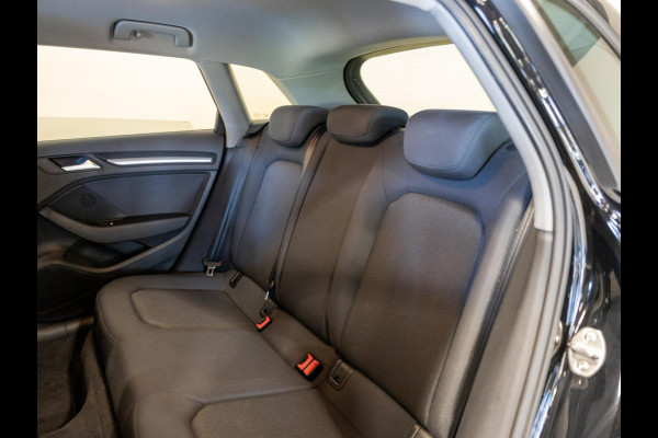Audi A3 Sportback 30 TFSI Pro Line / 116pk / Trekhaak / NAP / Navigatie /
