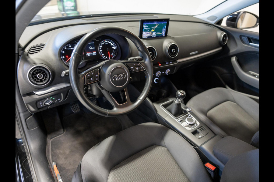 Audi A3 Sportback 30 TFSI Pro Line / 116pk / Trekhaak / NAP / Navigatie /