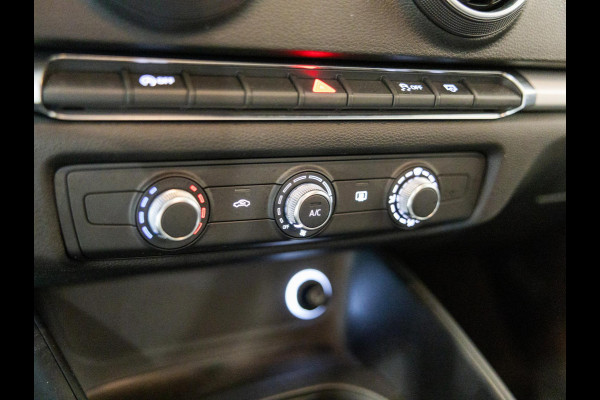 Audi A3 Sportback 30 TFSI Pro Line / 116pk / Trekhaak / NAP / Navigatie /