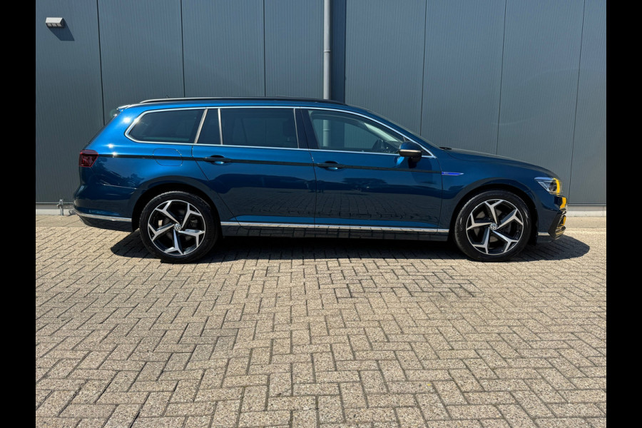 Volkswagen Passat Variant 1.4 TSI PHEV * AUTOMAAT * Panoramadak * Dealer onderhouden *