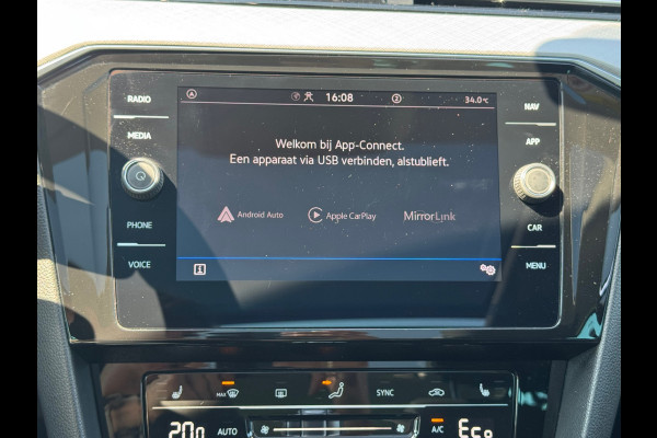 Volkswagen Passat Variant 1.4 TSI PHEV * AUTOMAAT * Panoramadak * Dealer onderhouden *