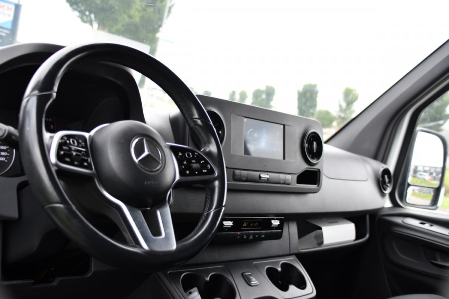Mercedes-Benz Sprinter 319 V6 3.0 CDI L2H1 PB Edition Adaptieve Cruise, Carplay, Camera, LED, Automaat, Trekhaak, Multimedia, 190pk, Geveerde Stoel, Uniek!