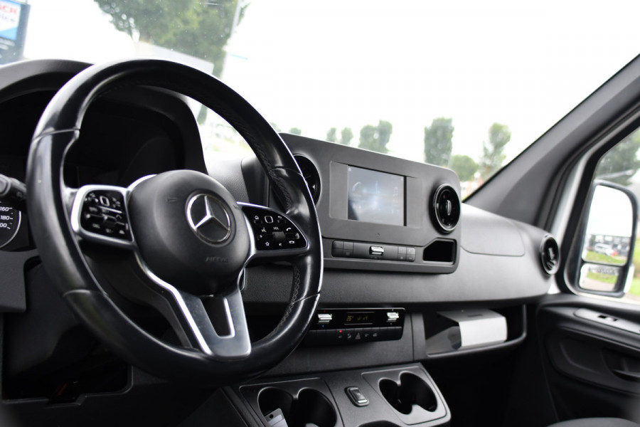 Mercedes-Benz Sprinter 319 V6 3.0 CDI L2H1 PB Edition Adaptieve Cruise, Carplay, Camera, LED, Automaat, Trekhaak, Multimedia, 190pk, Geveerde Stoel, Uniek!