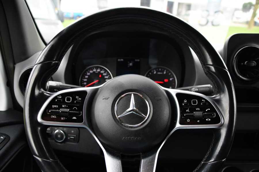 Mercedes-Benz Sprinter 319 V6 3.0 CDI L2H1 PB Edition Adaptieve Cruise, Carplay, Camera, LED, Automaat, Trekhaak, Multimedia, 190pk, Geveerde Stoel, Uniek!