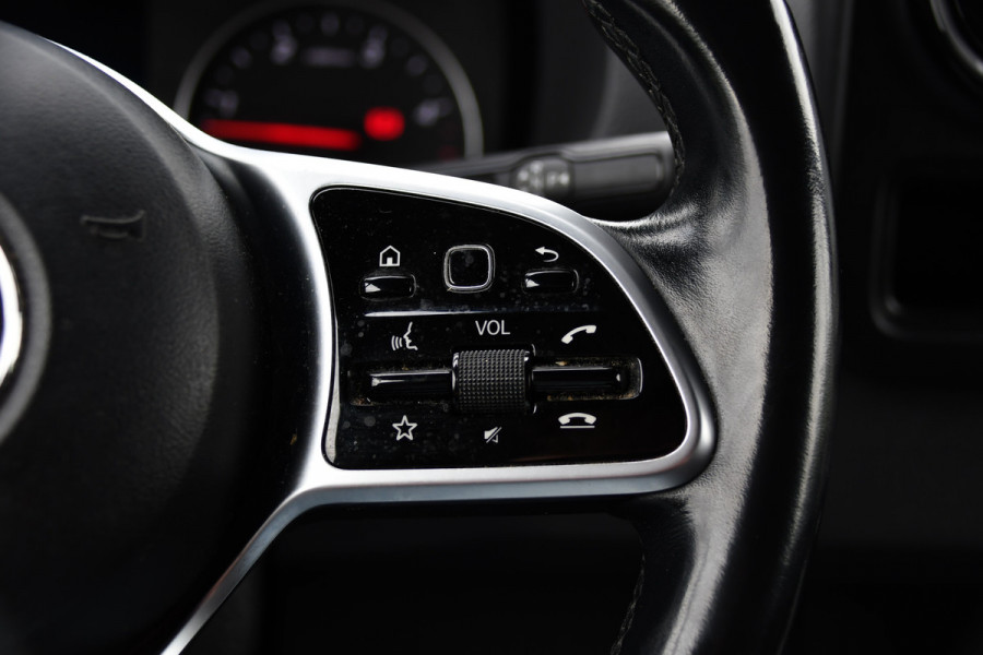 Mercedes-Benz Sprinter 319 V6 3.0 CDI L2H1 PB Edition Adaptieve Cruise, Carplay, Camera, LED, Automaat, Trekhaak, Multimedia, 190pk, Geveerde Stoel, Uniek!