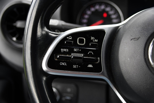 Mercedes-Benz Sprinter 319 V6 3.0 CDI L2H1 PB Edition Adaptieve Cruise, Carplay, Camera, LED, Automaat, Trekhaak, Multimedia, 190pk, Geveerde Stoel, Uniek!