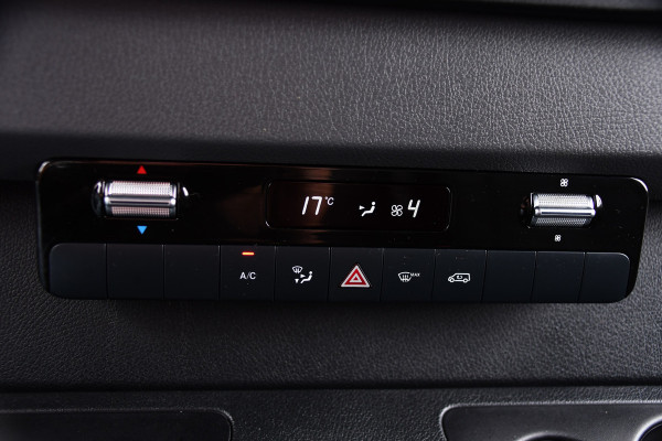 Mercedes-Benz Sprinter 319 V6 3.0 CDI L2H1 PB Edition Adaptieve Cruise, Carplay, Camera, LED, Automaat, Trekhaak, Multimedia, 190pk, Geveerde Stoel, Uniek!