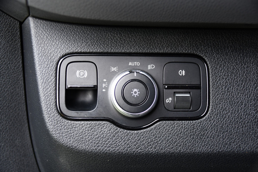 Mercedes-Benz Sprinter 319 V6 3.0 CDI L2H1 PB Edition Adaptieve Cruise, Carplay, Camera, LED, Automaat, Trekhaak, Multimedia, 190pk, Geveerde Stoel, Uniek!