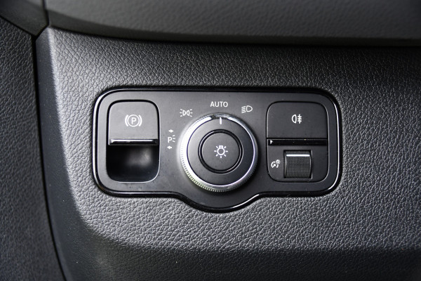 Mercedes-Benz Sprinter 319 V6 3.0 CDI L2H1 PB Edition Adaptieve Cruise, Carplay, Camera, LED, Automaat, Trekhaak, Multimedia, 190pk, Geveerde Stoel, Uniek!