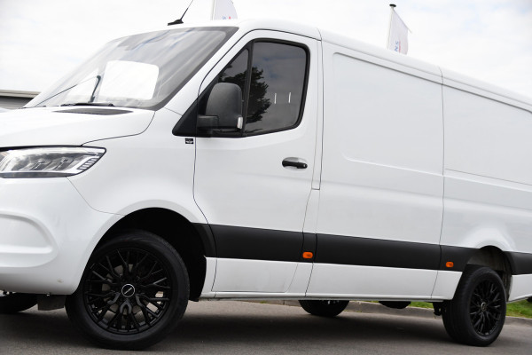 Mercedes-Benz Sprinter 319 V6 3.0 CDI L2H1 PB Edition Adaptieve Cruise, Carplay, Camera, LED, Automaat, Trekhaak, Multimedia, 190pk, Geveerde Stoel, Uniek!