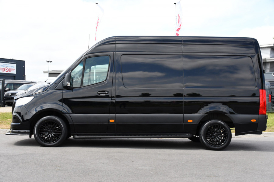 Mercedes-Benz Sprinter 317 1.9 CDI L2H2 RWD AMG Black Edition Camera, Cruise, Carplay, Automaat, 170PK, Multimedia, UNIEK!