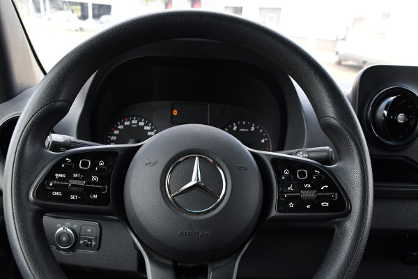 Mercedes-Benz Sprinter 317 1.9 CDI L2H2 RWD AMG Black Edition Camera, Cruise, Carplay, Automaat, 170PK, Multimedia, UNIEK!