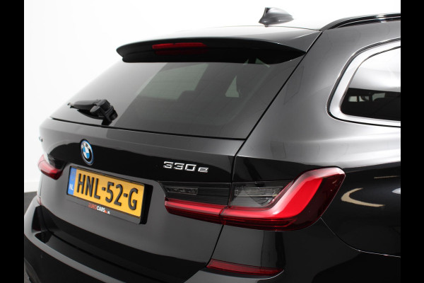 BMW 3 Serie Touring 330e xDrive 292 PK 4WD M Sport Climate Control Stoel Stuurverwarming Full LED 18" Velgen Navigatie Prof Carplay/Android Auto PDC VA Trekhaak Elektrisch Sensatec