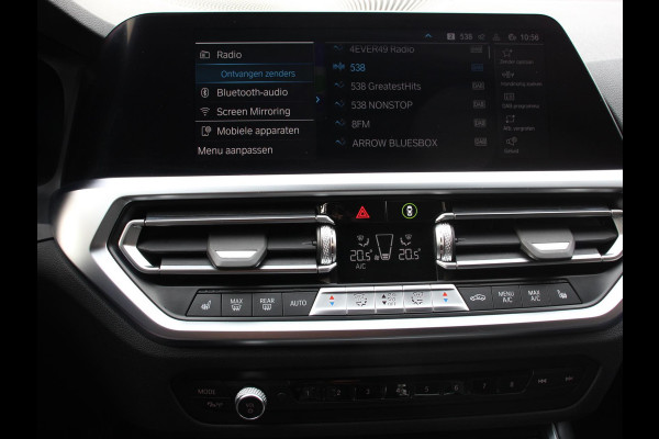 BMW 3 Serie Touring 330e xDrive 292 PK 4WD M Sport Climate Control Stoel Stuurverwarming Full LED 18" Velgen Navigatie Prof Carplay/Android Auto PDC VA Trekhaak Elektrisch Sensatec