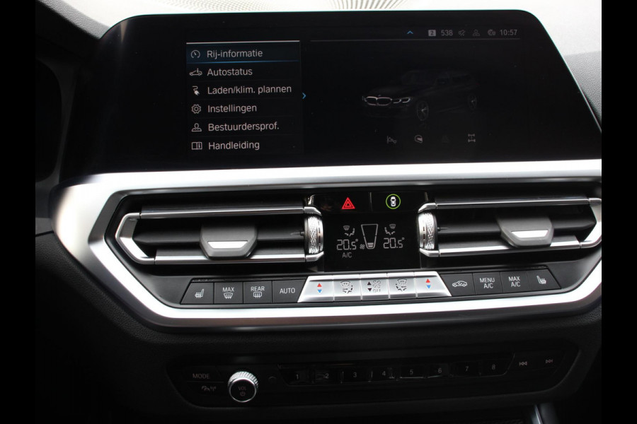 BMW 3 Serie Touring 330e xDrive 292 PK 4WD M Sport Climate Control Stoel Stuurverwarming Full LED 18" Velgen Navigatie Prof Carplay/Android Auto PDC VA Trekhaak Elektrisch Sensatec