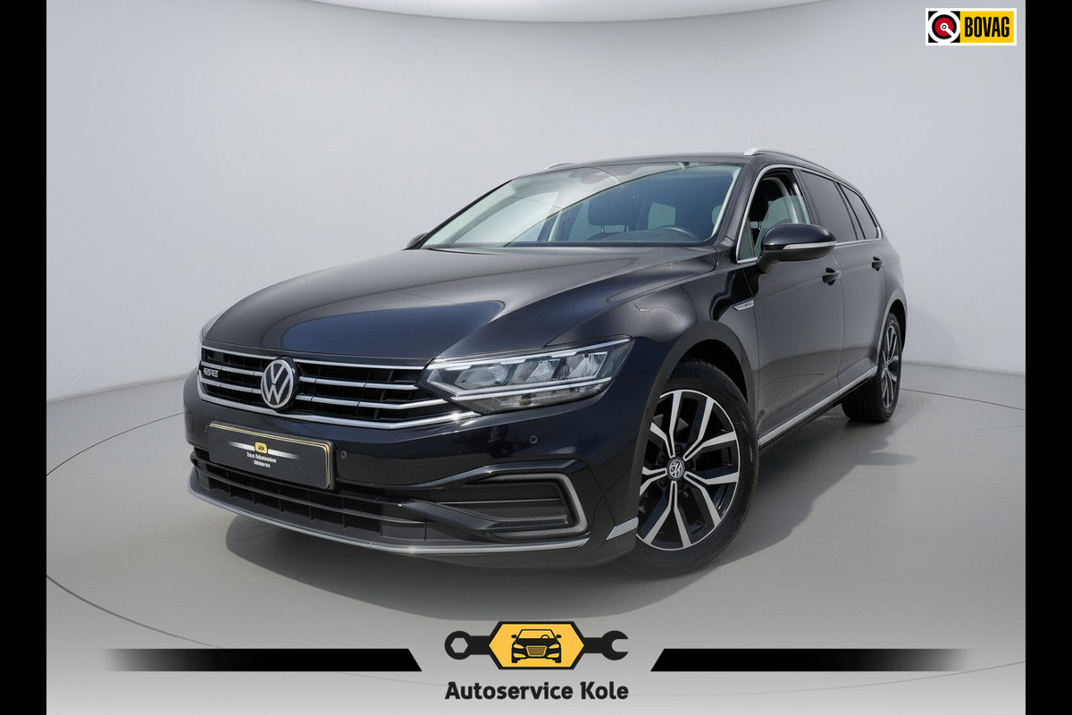 Volkswagen Passat Variant 1.4 TSI PHEV GTE * Trekhaak * AUTOMAAT * Parkeercamera * Head-up Display *