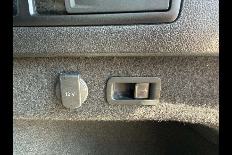 Volkswagen Passat Variant 1.4 TSI PHEV GTE * Trekhaak * AUTOMAAT * Parkeercamera * Head-up Display *