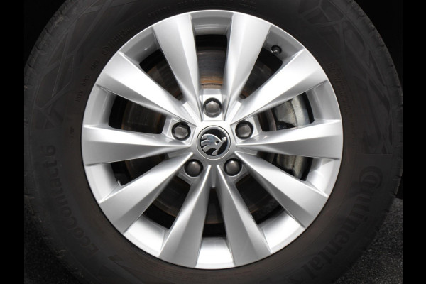 Škoda Karoq 1.5 TSI 150pk DSG Ambition Navigatie Apple Carpla/Android Auto Camera Climate Control Adaptive Cruise control Lichtmetalen Velgen