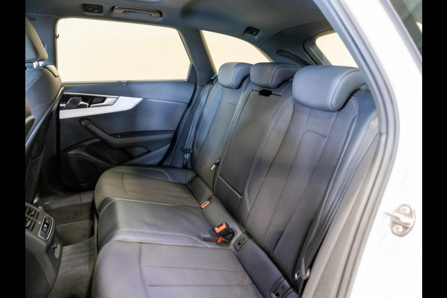 Audi A4 Avant 40 TFSI S-Line edition / 204pk / Panorama dak / Trekhaak / Stoelverwarming /