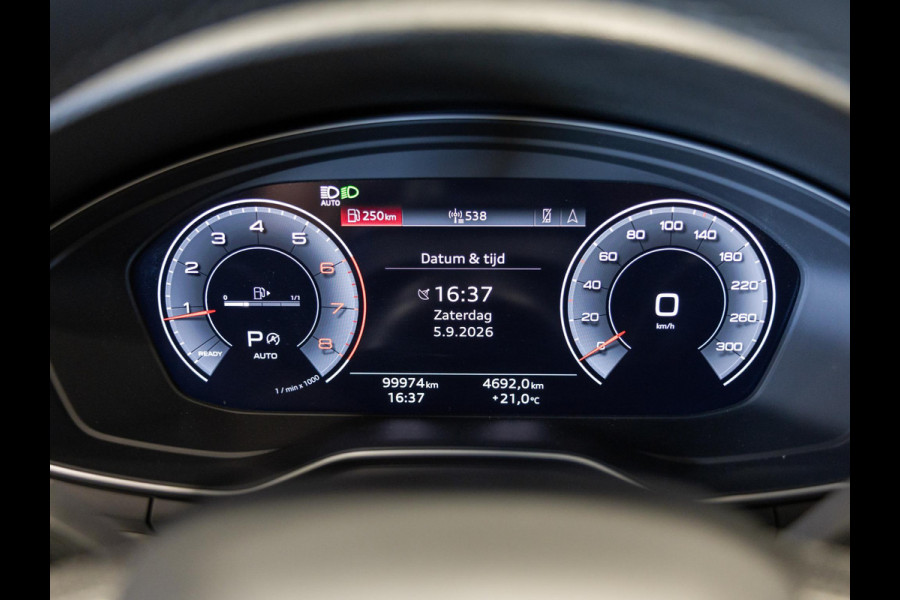 Audi A4 Avant 40 TFSI S-Line edition / 204pk / Panorama dak / Trekhaak / Stoelverwarming /