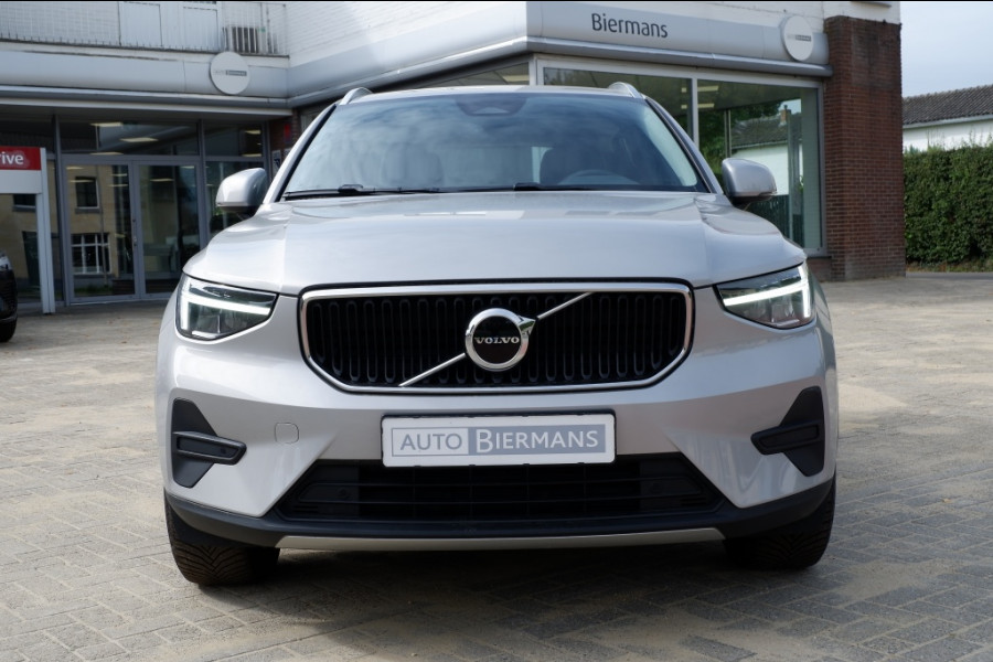 Volvo XC40 2.0 B3 Core Mild-Hybrid / INCL. Fabrieks-garantie / Verkoopklaar