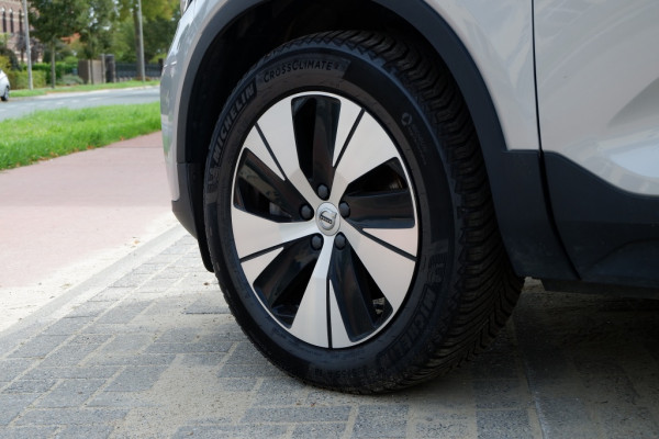 Volvo XC40 2.0 B3 Core Mild-Hybrid / INCL. Fabrieks-garantie / Verkoopklaar
