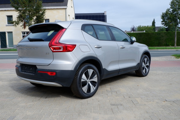 Volvo XC40 2.0 B3 Core Mild-Hybrid / INCL. Fabrieks-garantie / Verkoopklaar