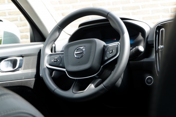 Volvo XC40 2.0 B3 Core Mild-Hybrid / INCL. Fabrieks-garantie / Verkoopklaar