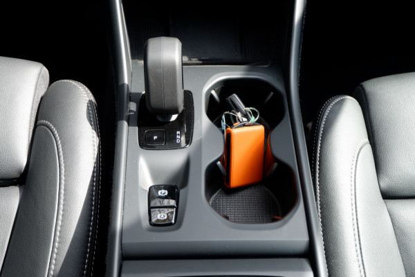 Volvo XC40 2.0 B3 Core Mild-Hybrid / INCL. Fabrieks-garantie / Verkoopklaar
