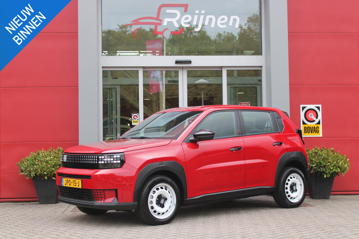 Fiat Grande Panda RED 113PK 11 kW 44 kWh | 3-FASE | APPLE CARPLAY/ANDROID AUTO | CRUISE CONTROL | AIRCO | PARKEERSENSOREN ACHTER | LED KOPLAMPEN | SPORTIEVE VELGEN 16" | DAB+ RADIO | DIGITAAL DASHBOARD | ELEKTRISCHE RAMEN VOOR / ACHTER |