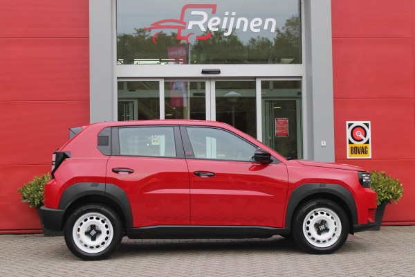 Fiat Grande Panda RED 113PK 11 kW 44 kWh | 3-FASE | APPLE CARPLAY/ANDROID AUTO | CRUISE CONTROL | AIRCO | PARKEERSENSOREN ACHTER | LED KOPLAMPEN | SPORTIEVE VELGEN 16" | DAB+ RADIO | DIGITAAL DASHBOARD | ELEKTRISCHE RAMEN VOOR / ACHTER |