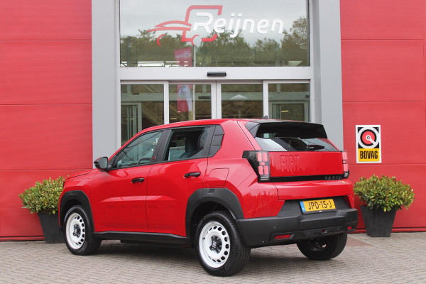 Fiat Grande Panda RED 113PK 11 kW 44 kWh | 3-FASE | APPLE CARPLAY/ANDROID AUTO | CRUISE CONTROL | AIRCO | PARKEERSENSOREN ACHTER | LED KOPLAMPEN | SPORTIEVE VELGEN 16" | DAB+ RADIO | DIGITAAL DASHBOARD | ELEKTRISCHE RAMEN VOOR / ACHTER |