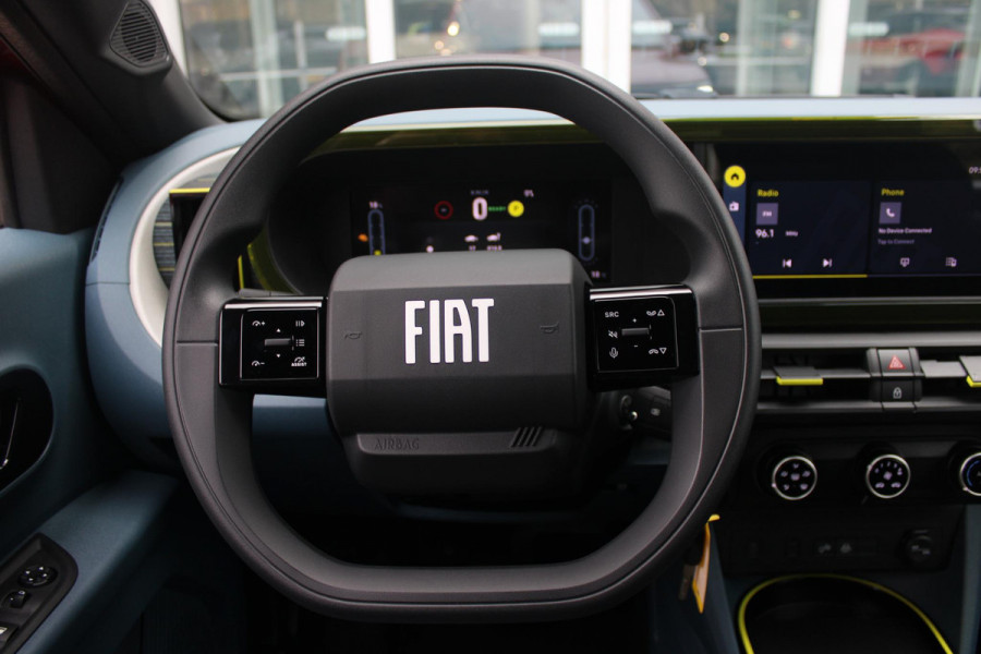 Fiat Grande Panda RED 113PK 11 kW 44 kWh | 3-FASE | APPLE CARPLAY/ANDROID AUTO | CRUISE CONTROL | AIRCO | PARKEERSENSOREN ACHTER | LED KOPLAMPEN | SPORTIEVE VELGEN 16" | DAB+ RADIO | DIGITAAL DASHBOARD | ELEKTRISCHE RAMEN VOOR / ACHTER |