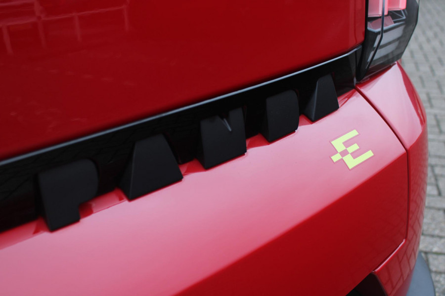 Fiat Grande Panda RED 113PK 11 kW 44 kWh | 3-FASE | APPLE CARPLAY/ANDROID AUTO | CRUISE CONTROL | AIRCO | PARKEERSENSOREN ACHTER | LED KOPLAMPEN | SPORTIEVE VELGEN 16" | DAB+ RADIO | DIGITAAL DASHBOARD | ELEKTRISCHE RAMEN VOOR / ACHTER |