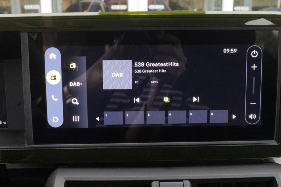 Fiat Grande Panda RED 113PK 11 kW 44 kWh | 3-FASE | APPLE CARPLAY/ANDROID AUTO | CRUISE CONTROL | AIRCO | PARKEERSENSOREN ACHTER | LED KOPLAMPEN | SPORTIEVE VELGEN 16" | DAB+ RADIO | DIGITAAL DASHBOARD | ELEKTRISCHE RAMEN VOOR / ACHTER |