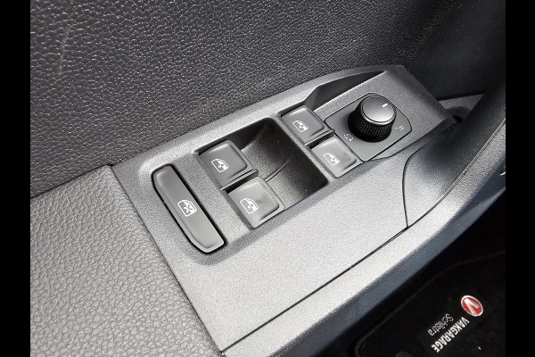 Seat Arona 1.0 TSI Style Business Intense | Automaat | LED | Trekhaak | Climatronic | Keyless | PDC | Full Link |