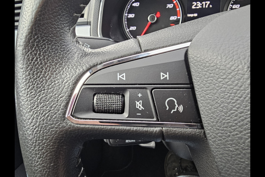 Seat Arona 1.0 TSI Style Business Intense | Automaat | LED | Trekhaak | Climatronic | Keyless | PDC | Full Link |