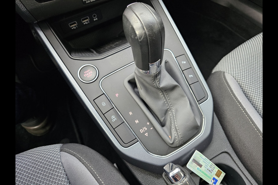 Seat Arona 1.0 TSI Style Business Intense | Automaat | LED | Trekhaak | Climatronic | Keyless | PDC | Full Link |