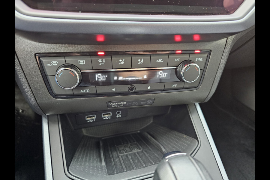 Seat Arona 1.0 TSI Style Business Intense | Automaat | LED | Trekhaak | Climatronic | Keyless | PDC | Full Link |
