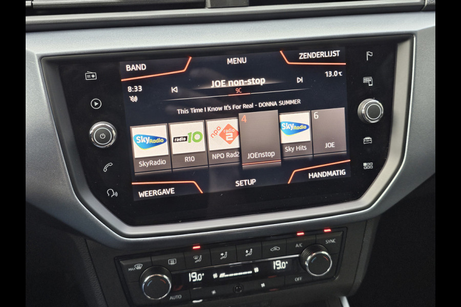 Seat Arona 1.0 TSI Style Business Intense | Automaat | LED | Trekhaak | Climatronic | Keyless | PDC | Full Link |