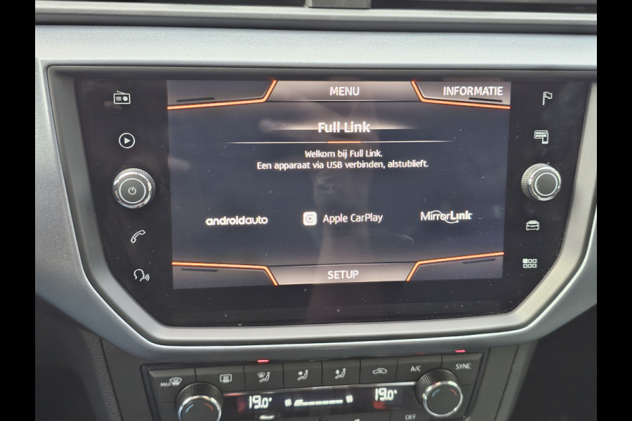 Seat Arona 1.0 TSI Style Business Intense | Automaat | LED | Trekhaak | Climatronic | Keyless | PDC | Full Link |