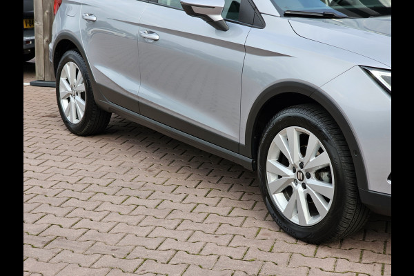 Seat Arona 1.0 TSI Style Business Intense | Automaat | LED | Trekhaak | Climatronic | Keyless | PDC | Full Link |