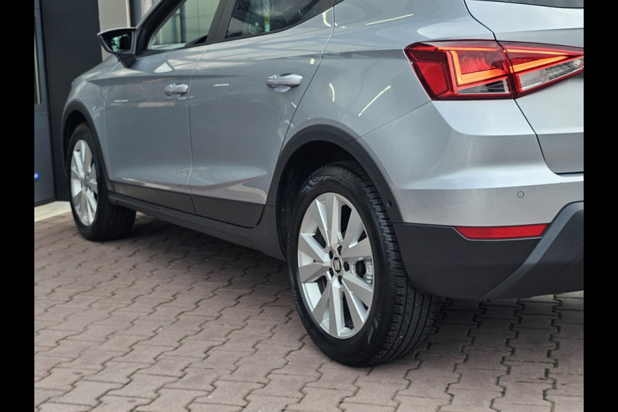Seat Arona 1.0 TSI Style Business Intense | Automaat | LED | Trekhaak | Climatronic | Keyless | PDC | Full Link |