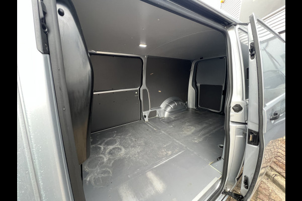Volkswagen Transporter 2.0 TDI L2H1 30 Aut./ 2x Schuifdeur/Standkachel