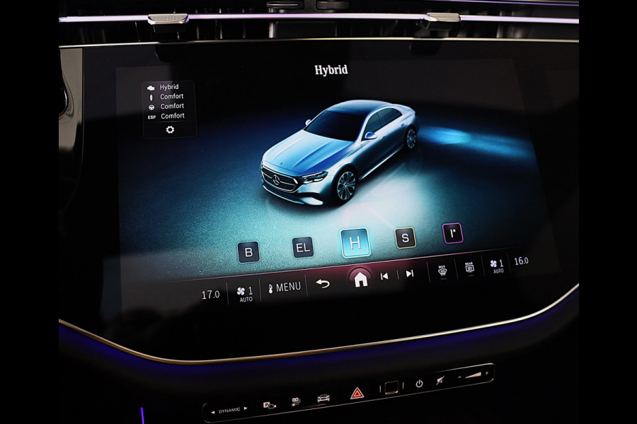 Mercedes-Benz E-Klasse 300 e AMG 53 Look / Head Up / Luchtvering / Burmester 4D / HYPERSCREEN / Acc / Memory / Open Pano / 20 Inch
