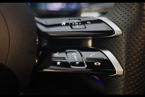 Mercedes-Benz E-Klasse 300 e AMG 53 Look / Head Up / Luchtvering / Burmester 4D / HYPERSCREEN / Acc / Memory / Open Pano / 20 Inch
