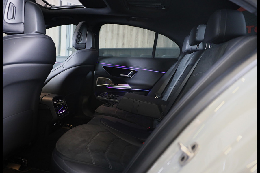 Mercedes-Benz E-Klasse 300 e AMG 53 Look / Head Up / Luchtvering / Burmester 4D / HYPERSCREEN / Acc / Memory / Open Pano / 20 Inch