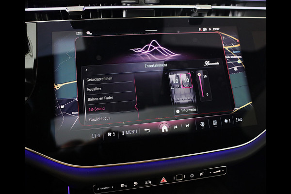 Mercedes-Benz E-Klasse 300 e AMG 53 Look / Head Up / Luchtvering / Burmester 4D / HYPERSCREEN / Acc / Memory / Open Pano / 20 Inch