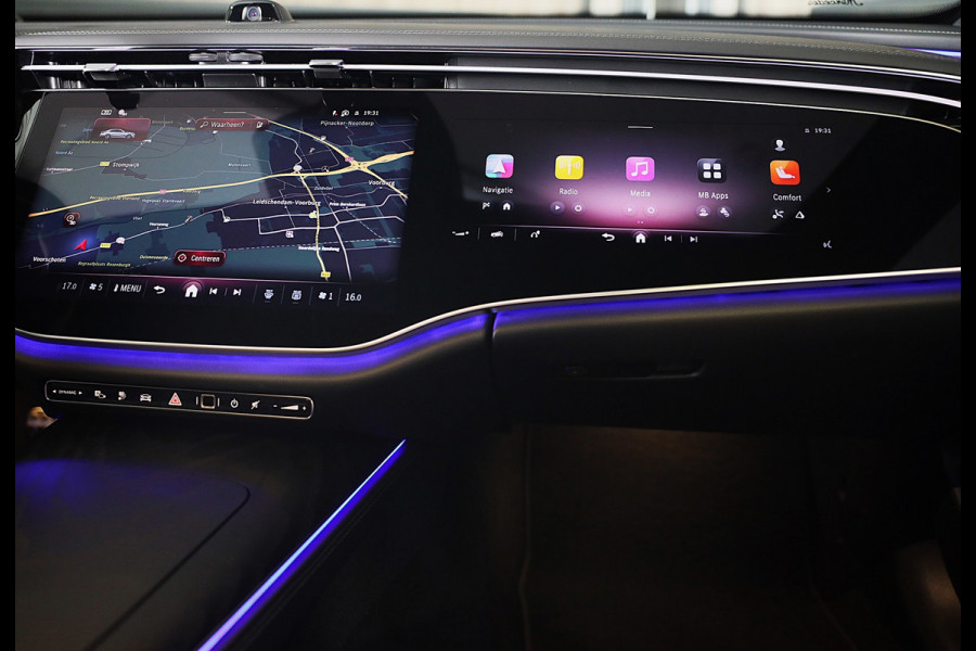 Mercedes-Benz E-Klasse 300 e AMG 53 Look / Head Up / Luchtvering / Burmester 4D / HYPERSCREEN / Acc / Memory / Open Pano / 20 Inch
